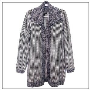 White House Black Market Black and White Chevron Cardigan